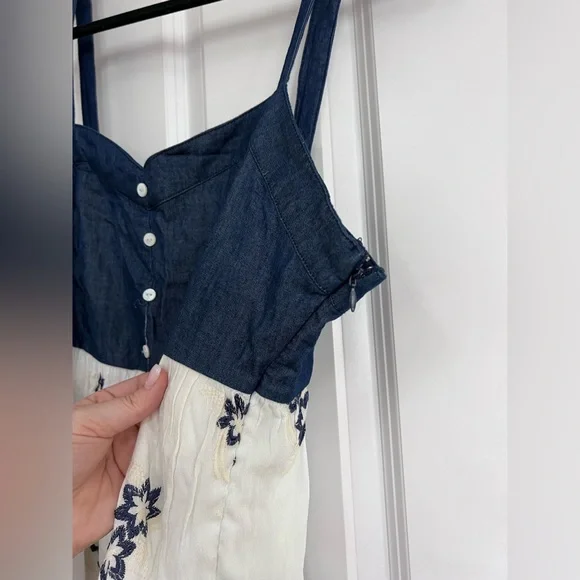 Torrid Chambray floral baby doll top - Picture 4 of 10